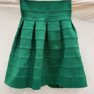 Anthropologie "Girls from Savoy" women's ponte bell skirt green XS/S, stretch